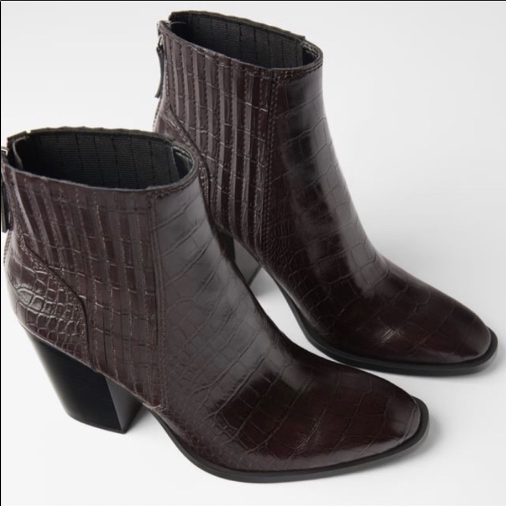 NWT Zara Croc Embossed Ankle Boot Bootie